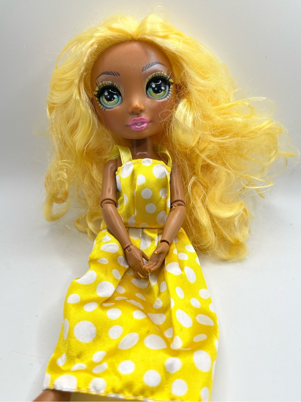 Rainbow High Fantastic Fashion { Sunny Madison } Doll